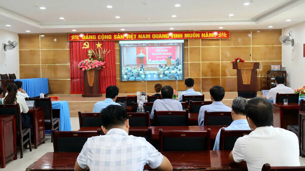 ĐẢNG ỦY XÃ VỆ GIANG TỔ CHỨC ĐIỂM CẦU TRỰC TUYẾN HỘI NGHỊ BÁO CÁO VIÊN TỈNH ỦY THÁNG 8 NĂM 2026