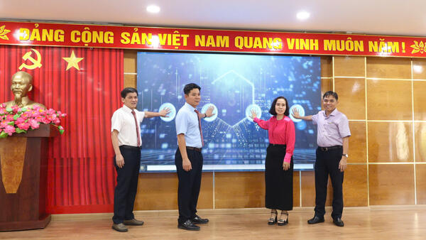 VỆ GIANG KHAI TRƯƠNG NỀN TẢNG ZALO MINI APP “CHÍNH QUYỀN SỐ XÃ VỆ GIANG”